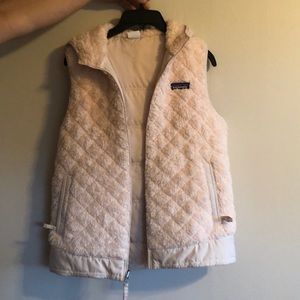Woman’s reversible Sherpa puffer Patagonia vest
